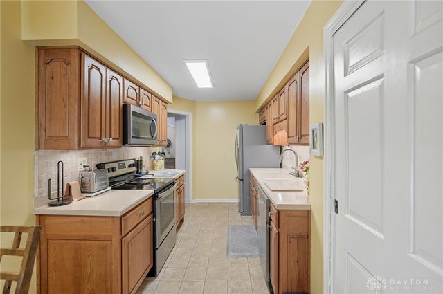 40 Nicholson Court, Dayton, OH 45459