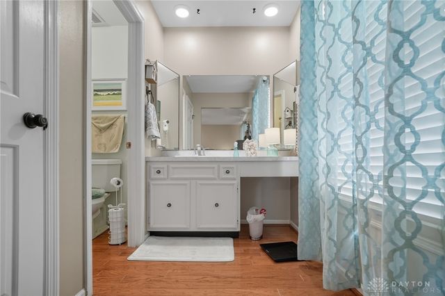 40 Nicholson Court, Dayton, OH 45459