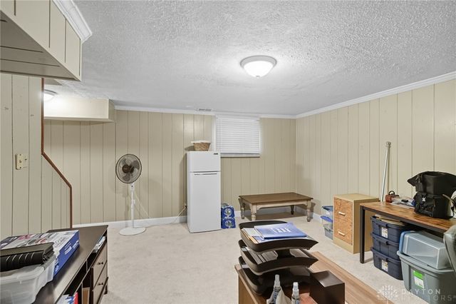 40 Nicholson Court, Dayton, OH 45459