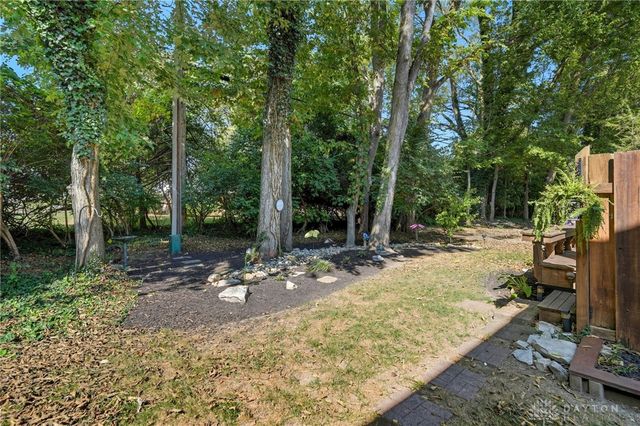 40 Nicholson Court, Dayton, OH 45459