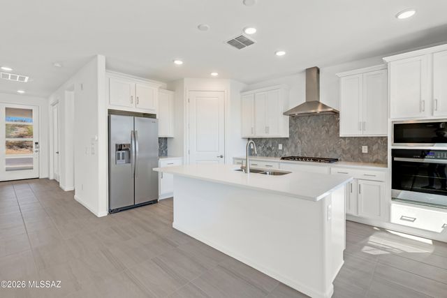 5634 W Carillon Ridge Lane, Marana, AZ 85743