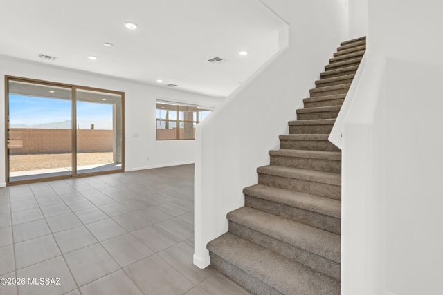 5634 W Carillon Ridge Lane, Marana, AZ 85743