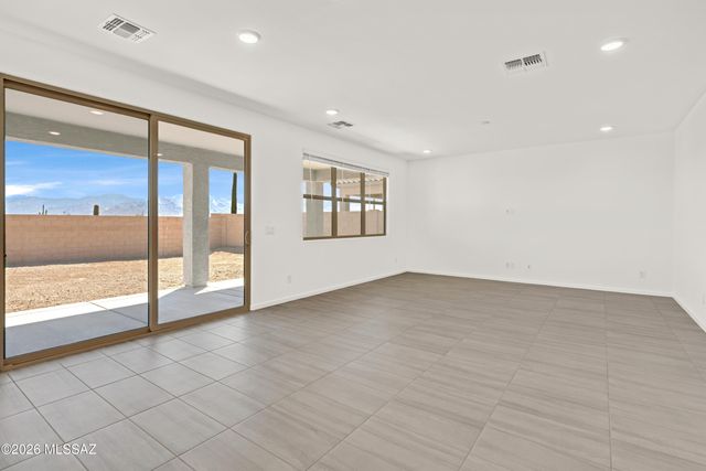 5634 W Carillon Ridge Lane, Marana, AZ 85743