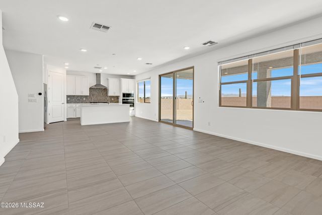 5634 W Carillon Ridge Lane, Marana, AZ 85743