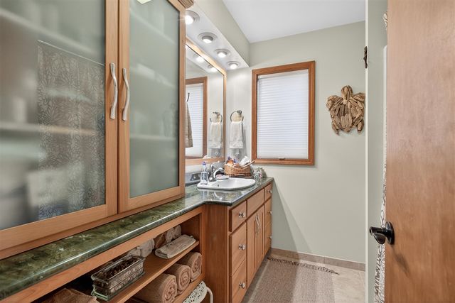 769 Bellflower, Brooklyn, MI 49230