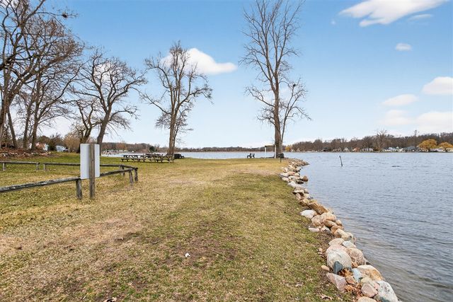 769 Bellflower, Brooklyn, MI 49230