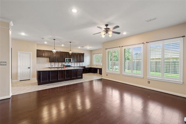 2918 Eden Trails Lane, Richmond, TX 77406