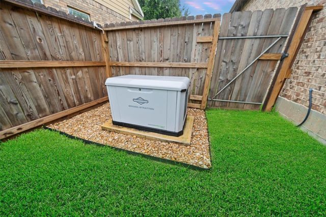 2918 Eden Trails Lane, Richmond, TX 77406