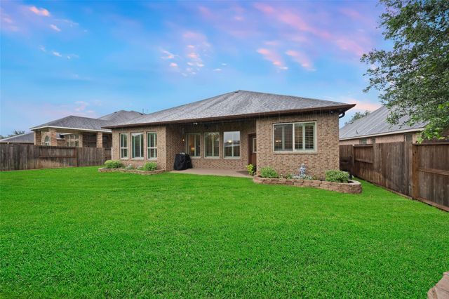 2918 Eden Trails Lane, Richmond, TX 77406