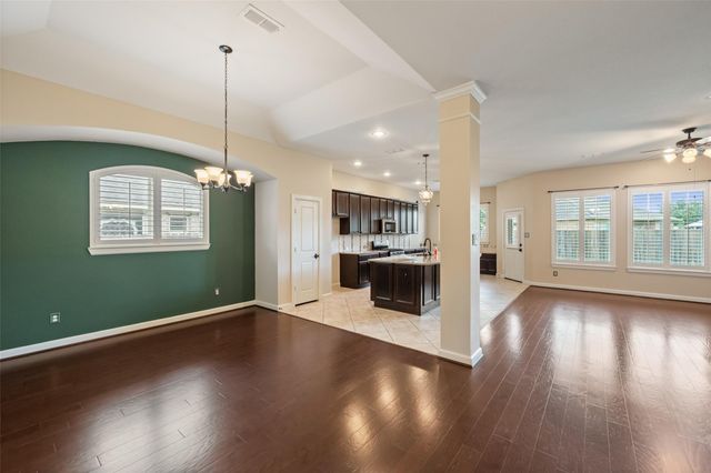 2918 Eden Trails Lane, Richmond, TX 77406