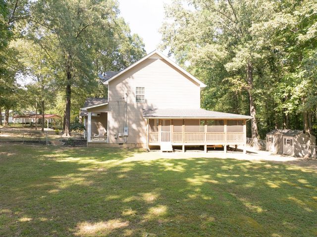 738 Cohutta Street, Chatsworth, GA 30705