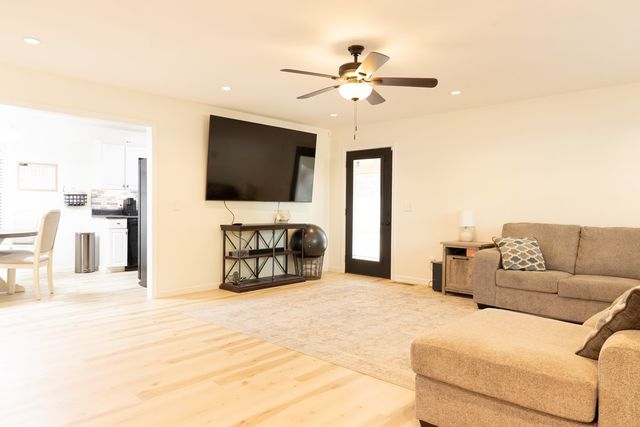 738 Cohutta Street, Chatsworth, GA 30705