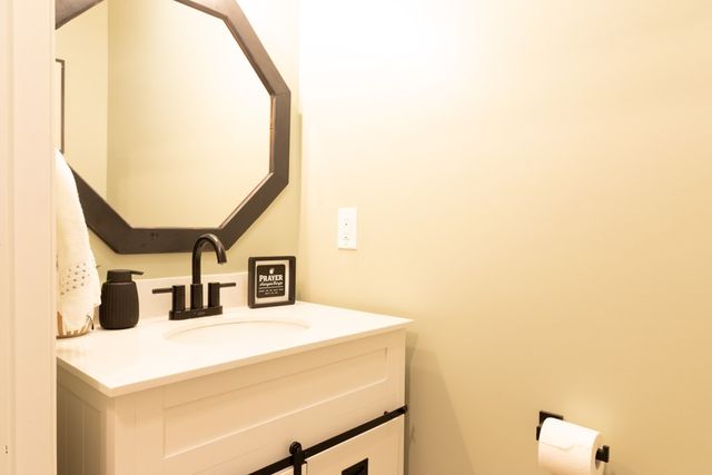 738 Cohutta Street, Chatsworth, GA 30705
