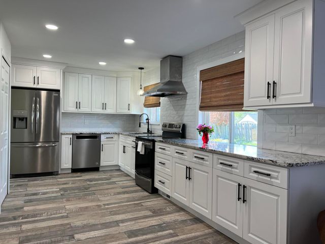 4033 Ramblewood Drive, City Of Troy, MI 48085