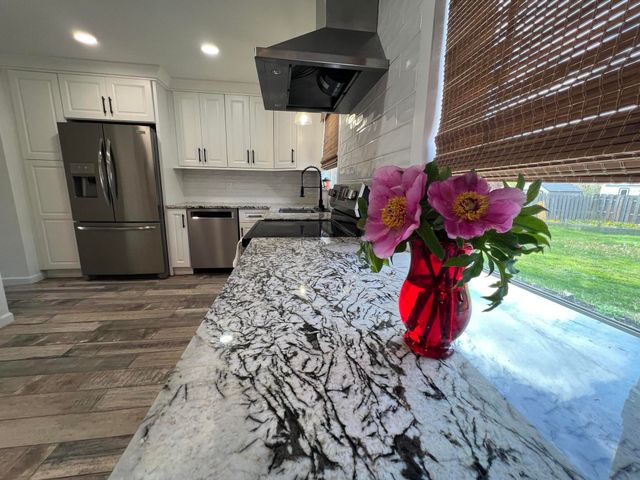 4033 Ramblewood Drive, City Of Troy, MI 48085