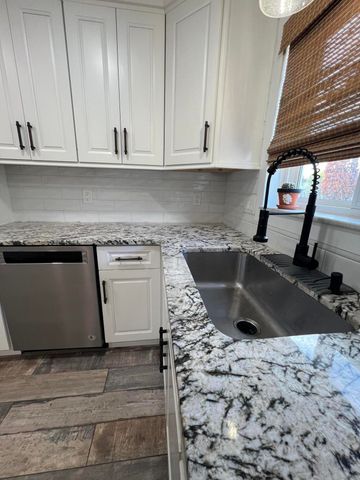 4033 Ramblewood Drive, City Of Troy, MI 48085