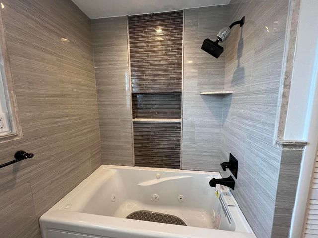 4033 Ramblewood Drive, City Of Troy, MI 48085