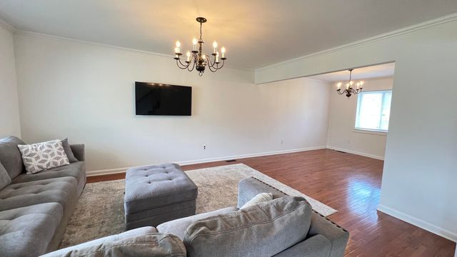 4033 Ramblewood Drive, City Of Troy, MI 48085