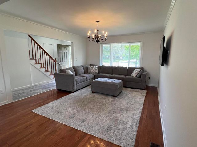 4033 Ramblewood Drive, City Of Troy, MI 48085