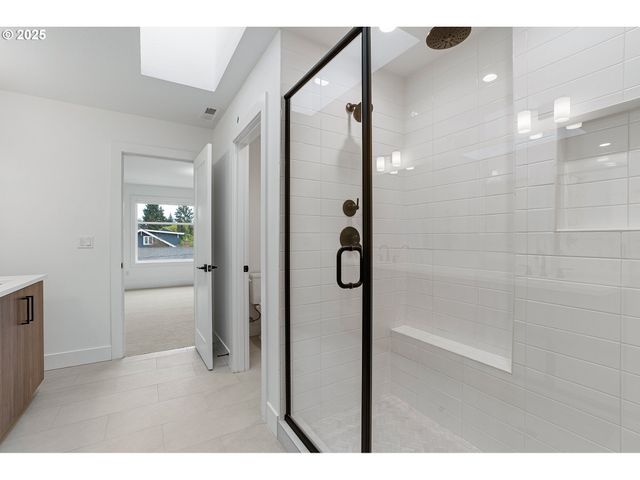 3541 Ne EMERSON St, Portland, OR 97211