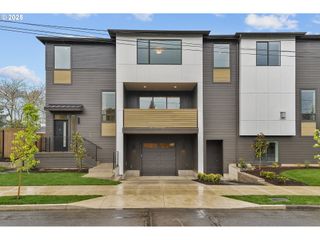 3541 Ne EMERSON St, Portland, OR 97211