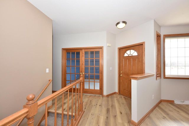 1014 Algoma DRIVE, Port Washington, WI 53074