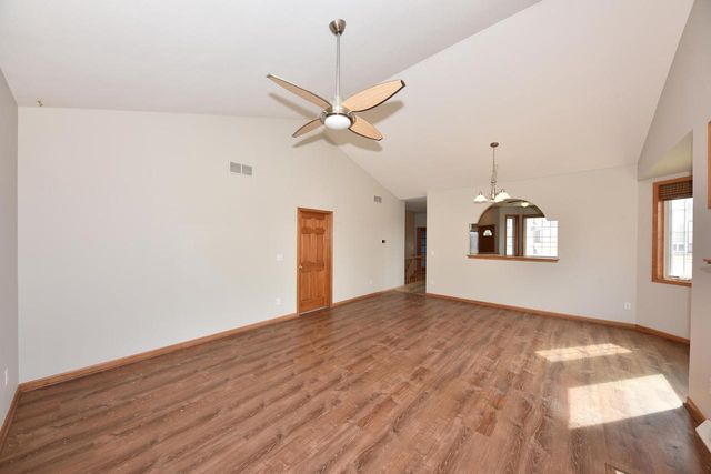 1014 Algoma DRIVE, Port Washington, WI 53074