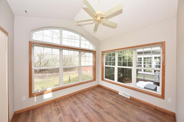 1014 Algoma DRIVE, Port Washington, WI 53074