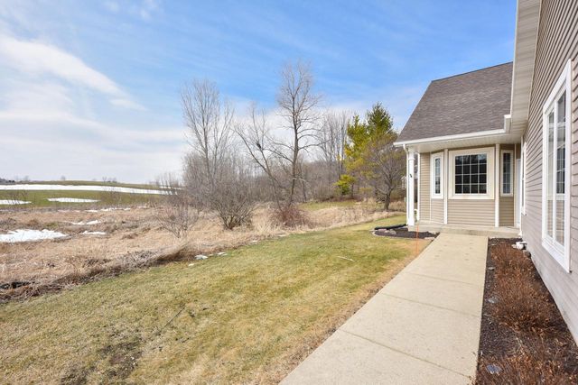 1014 Algoma DRIVE, Port Washington, WI 53074