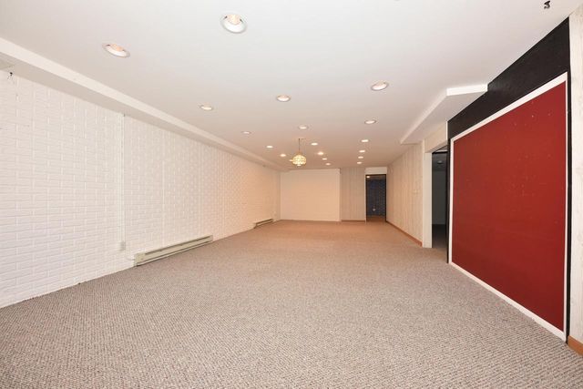 1014 Algoma DRIVE, Port Washington, WI 53074