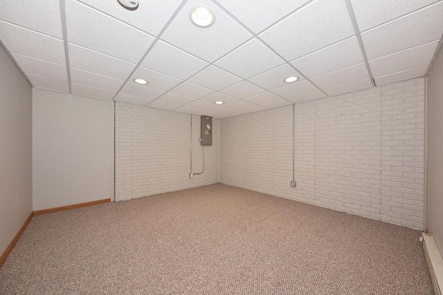 1014 Algoma DRIVE, Port Washington, WI 53074