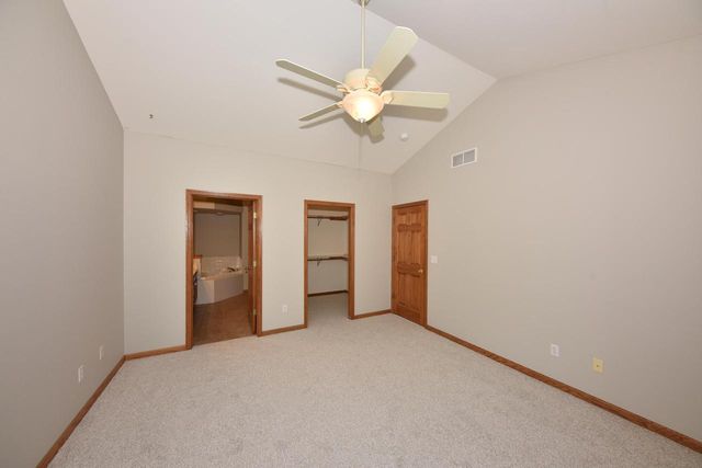 1014 Algoma DRIVE, Port Washington, WI 53074