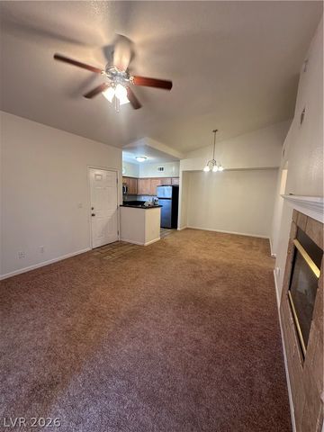 10237 KING HENRY Avenue 201, Las Vegas, NV 89144