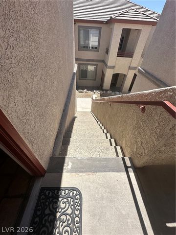 10237 KING HENRY Avenue 201, Las Vegas, NV 89144