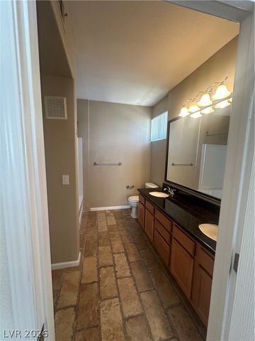 10237 KING HENRY Avenue 201, Las Vegas, NV 89144