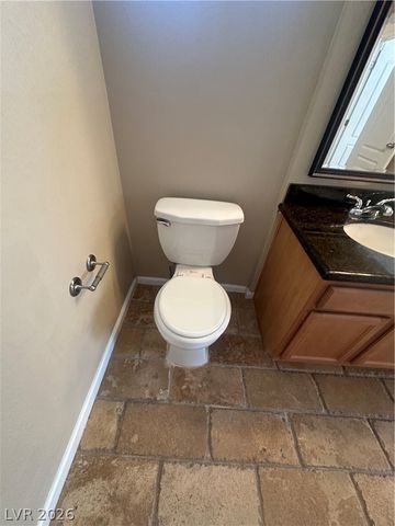 10237 KING HENRY Avenue 201, Las Vegas, NV 89144