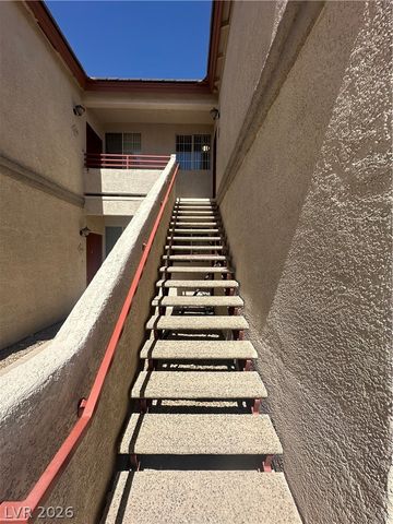 10237 KING HENRY Avenue 201, Las Vegas, NV 89144