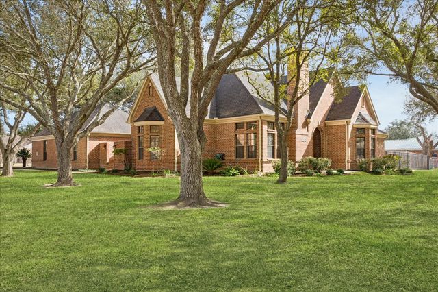 2531 Lazy Bend Street, Pearland, TX 77581