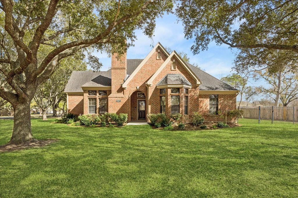 2531 Lazy Bend Street, Pearland, TX 77581