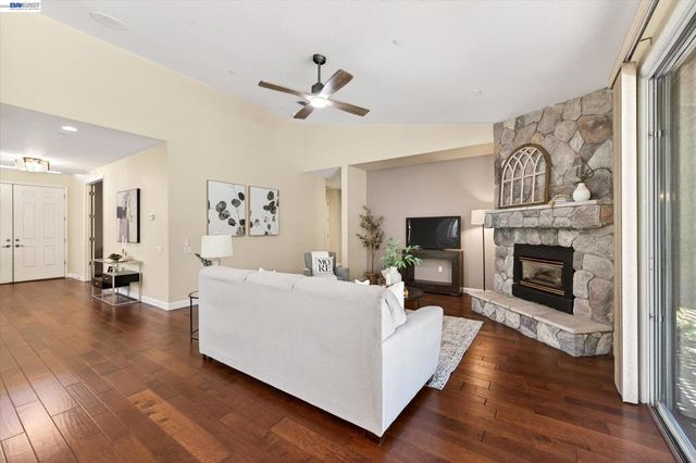 285 S Sea Way, Livermore, CA 94550