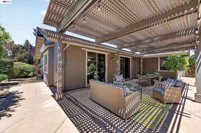 285 S Sea Way, Livermore, CA 94550