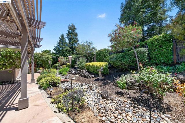 285 S Sea Way, Livermore, CA 94550
