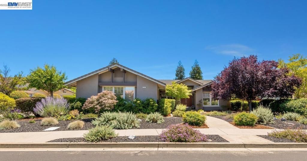Image 1 of property listing at 285 S Sea Way, Livermore, CA 94550