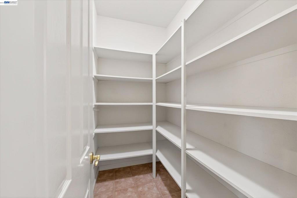Image 21 of property listing at 285 S Sea Way, Livermore, CA 94550