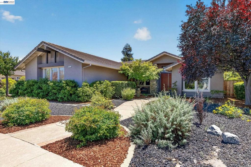 Image 3 of property listing at 285 S Sea Way, Livermore, CA 94550