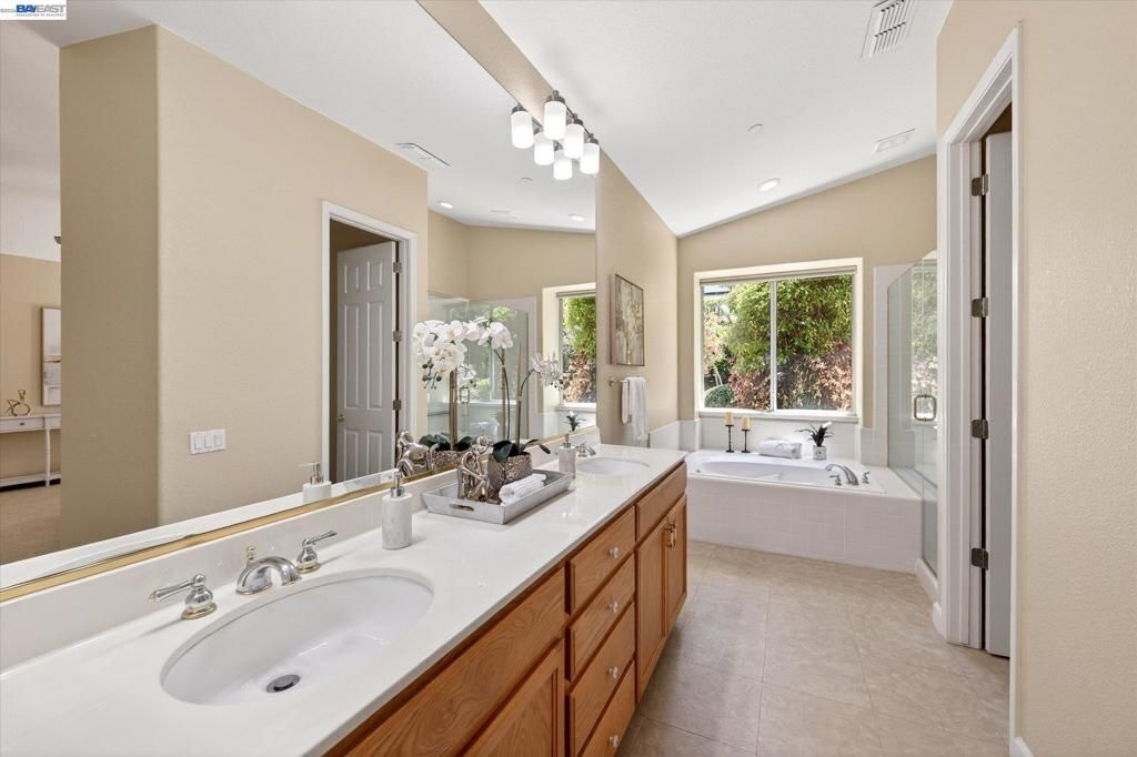Image 30 of property listing at 285 S Sea Way, Livermore, CA 94550