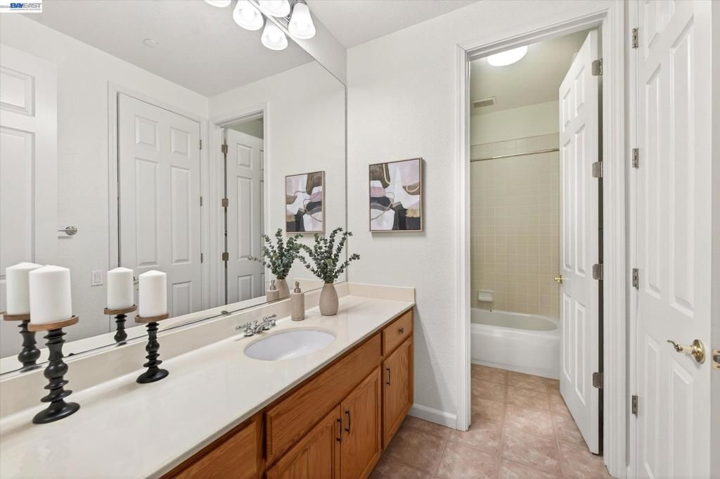 Image 37 of property listing at 285 S Sea Way, Livermore, CA 94550