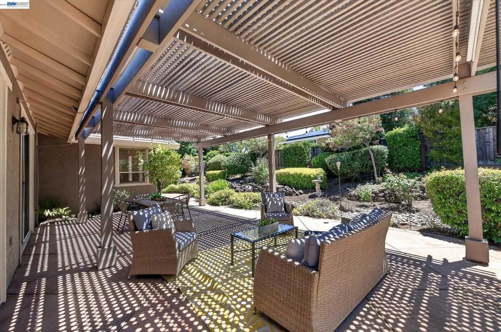 Image 39 of property listing at 285 S Sea Way, Livermore, CA 94550