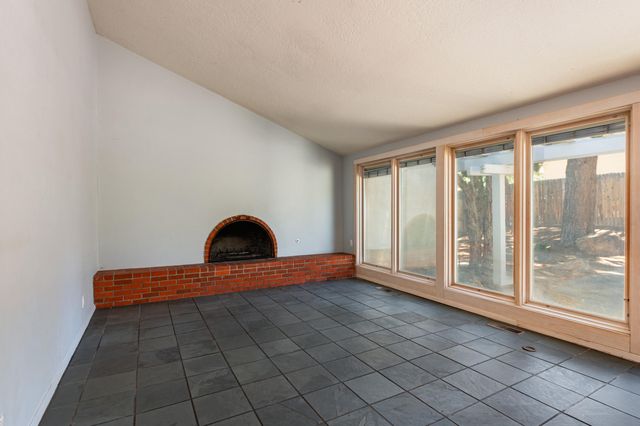 1020 Cuatro Cerros Trail SE, Albuquerque, NM 87123