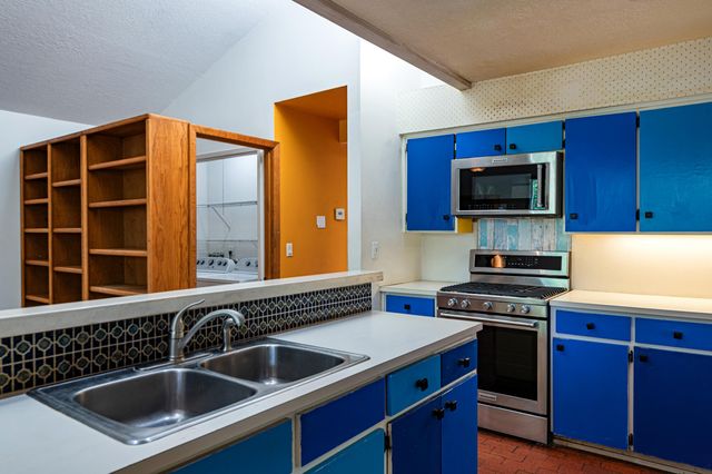 1020 Cuatro Cerros Trail SE, Albuquerque, NM 87123